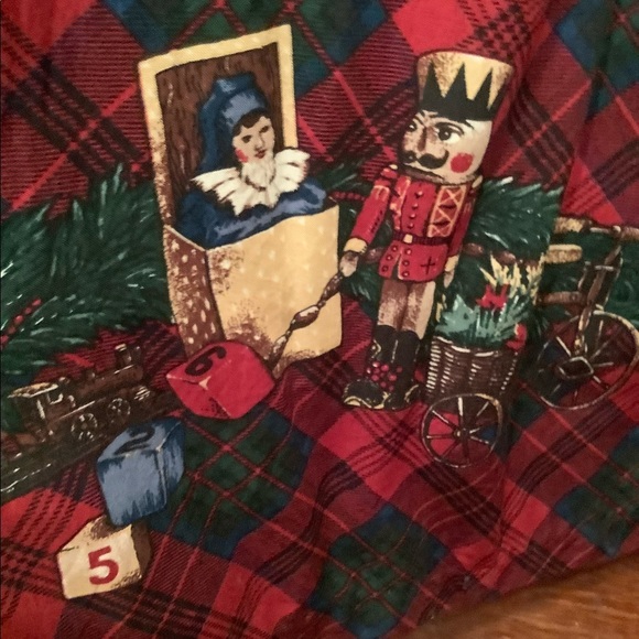 VTG Lucia Christmas Plaid skirt and vest. Beautiful Christmas scenes size 12 - Picture 3 of 16